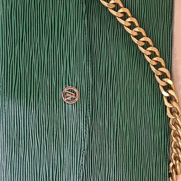 LOUIS VUITTON VINTAGE 1988 EPI LEATHER MONTAIGNE 27 SHOULDER/CLUTCH BAG - Picture 8 of 17